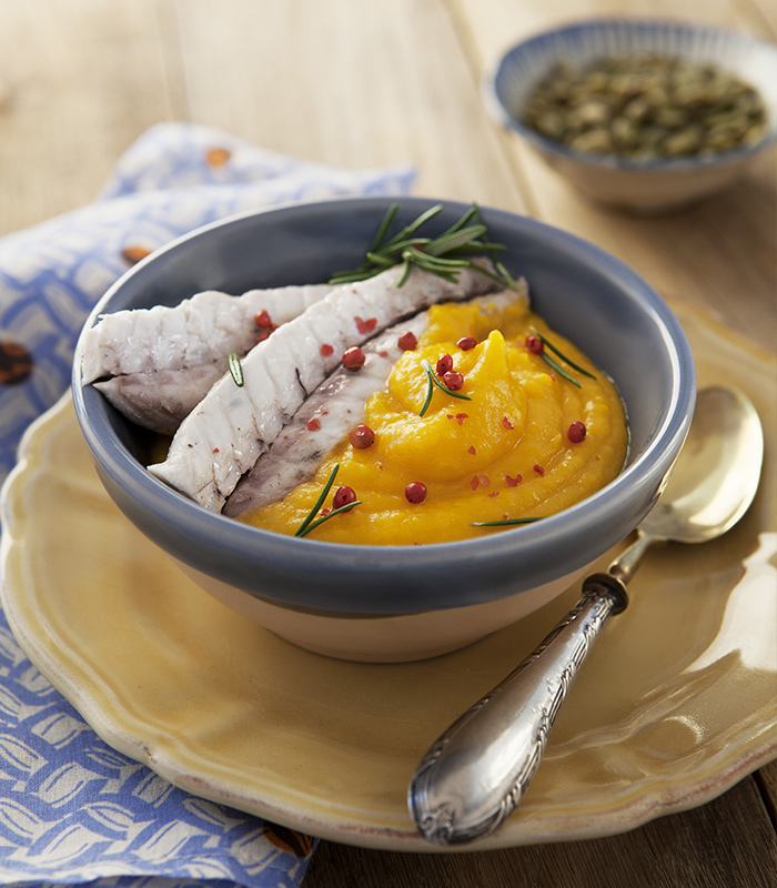 Crema di zucca mantovana con filetti di sgombro al rosmarino