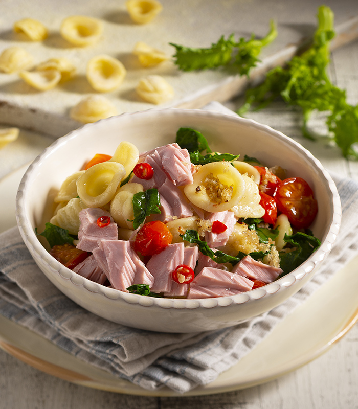 Orecchiette con cime di rapa e Tonno al peperoncino di Calabria