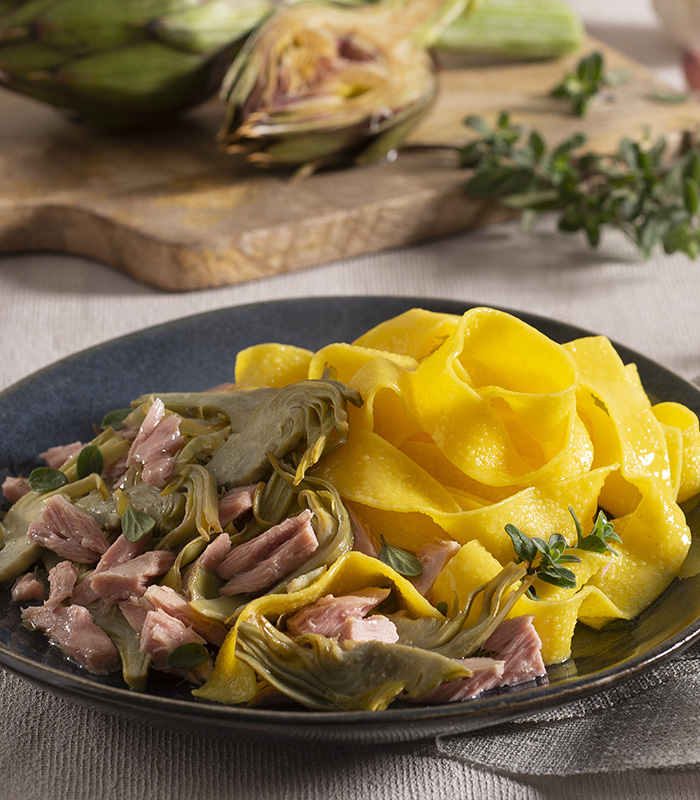 Pappardelle con tonno e carciofi