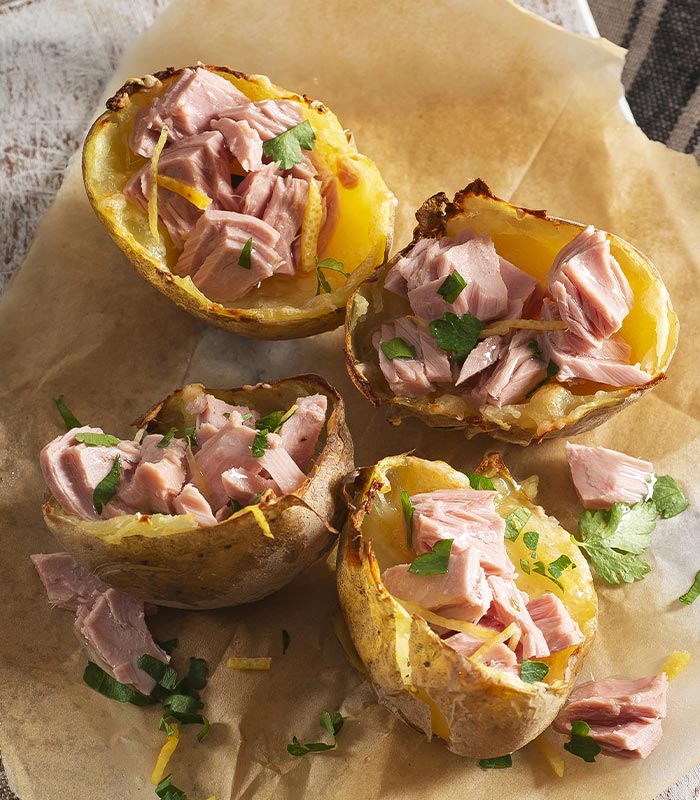 Bucce di patate croccanti con formaggio e Tonno