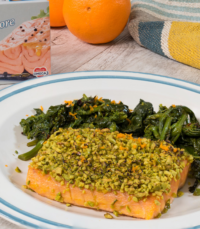 Salmone Rio Mare Affumicato in crosta di pistacchio e friariello napoletano