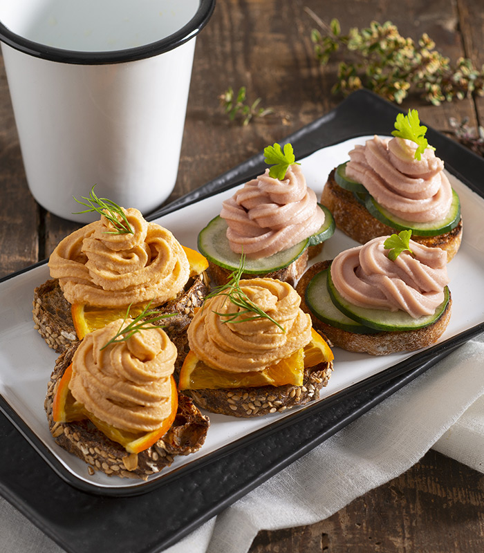 Tartine con Paté Rio Mare Tonno e Salmone