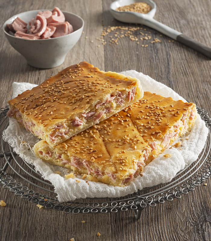 Torta al sesamo con Tonno e formaggio